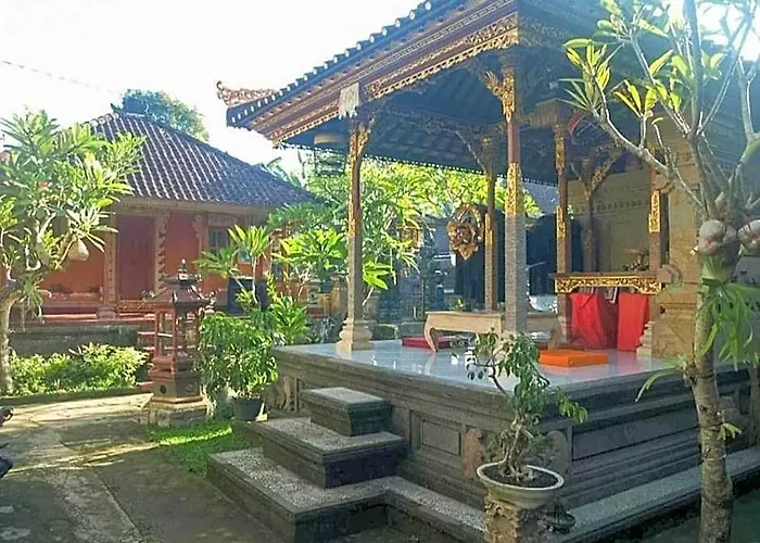ホテル Dsari Undisan At Desa Wisata Undisan